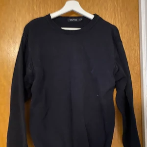 Nautica tröja  - Marinblå tröja använd några gånger storlek M