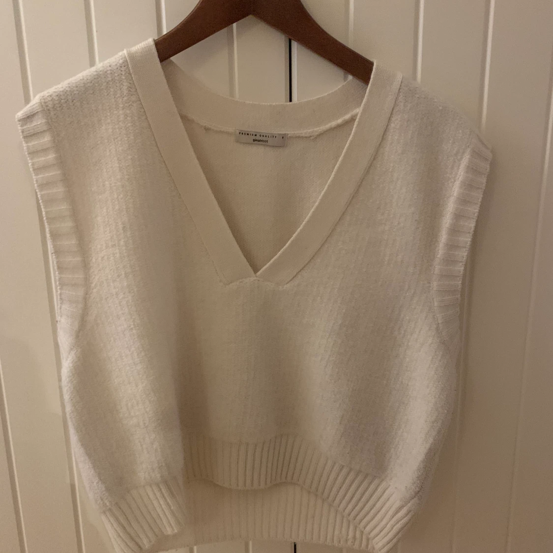 Väst från Gina tricote 