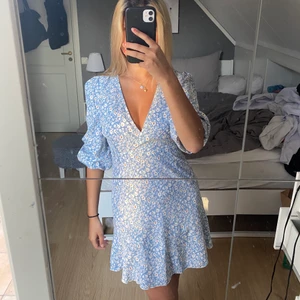 Klänning - Många intresserade: Buda från 100👌🏼 Högsta bud:360