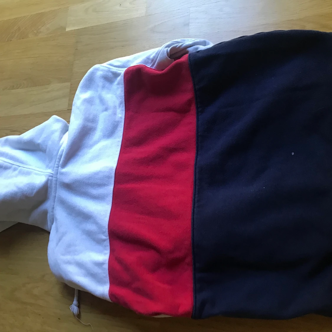 Levi’s hoodie - 90