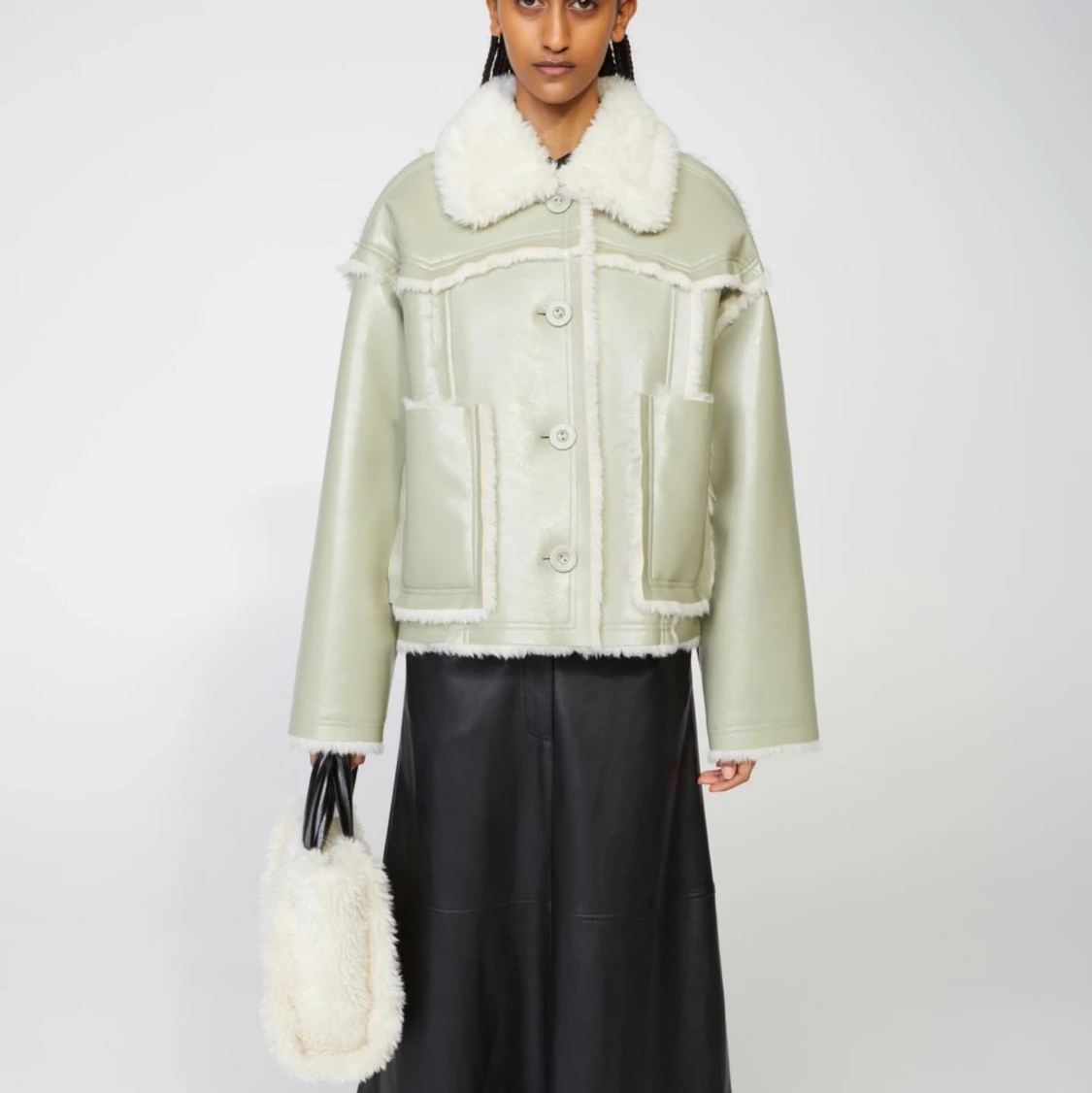 Stand studio cropped jacket