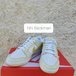 Nike Dunk Low Yellow Strike (W) - Jag har bara provat idag. Kan mötas I Borås eller Göteborg