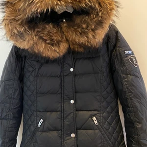 Vinterjacka - Super fin rock & blue höst / vinterjacka! 1 år gammal och i super fint skick 🥰