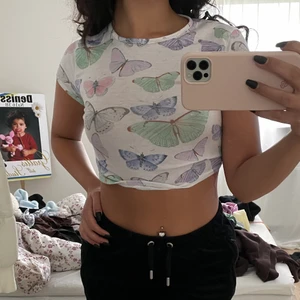 Topp - Fjärils topp i storlek S 