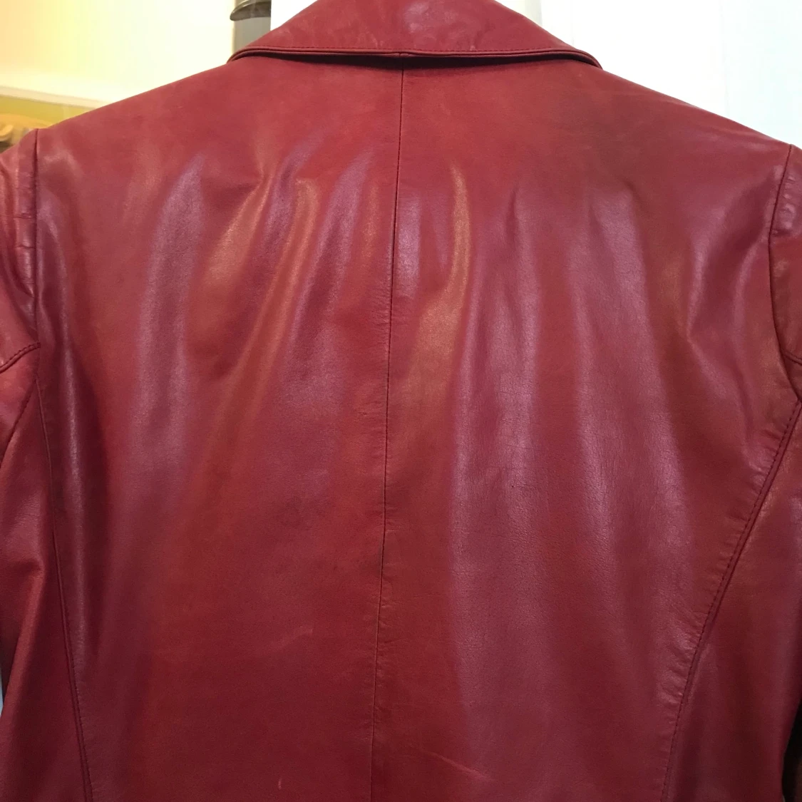 Röd skinnkappa  - 91