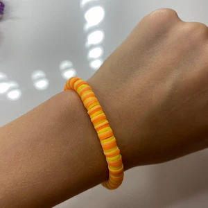 Orange, armband, 30 kr - Pärl armband
