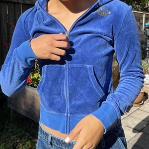 Juicy couture - Juicy couture-tröja! Använt skick men fin. 