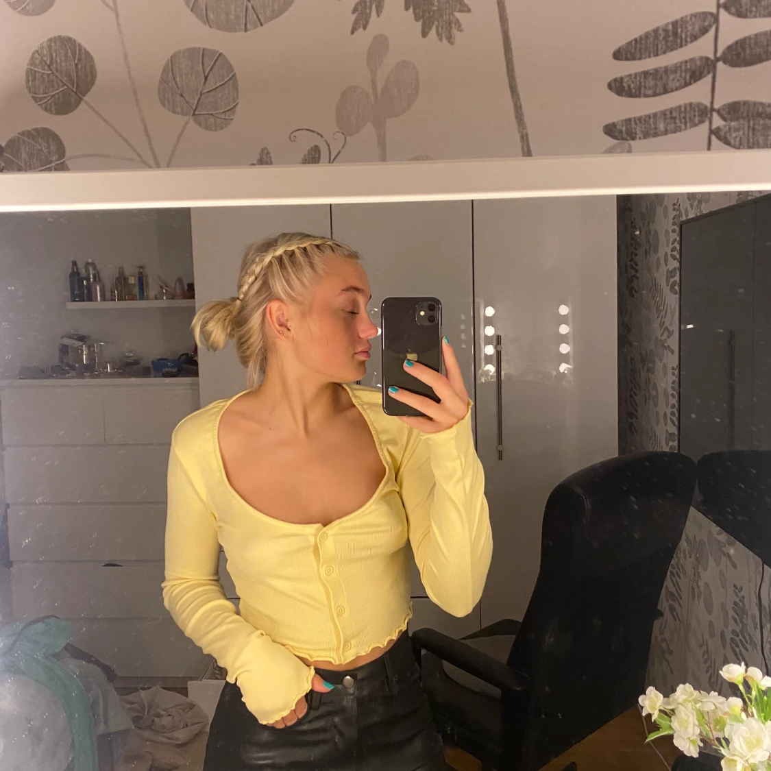 Supersnygg gul tröja