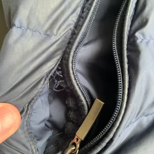 Parajunoer väts - Köpt för 1 år sen men den är i ett bra skick och använt den ett få tal gånger.