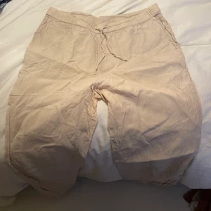 hm - fina h&m linne byxor. perfekt till sommaren