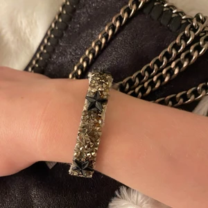 Glittrigt Armband - Glitter armband med stjärnor, ute inom kort ⭐️