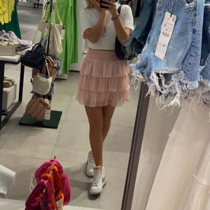 Nike blazers - Storlek 38,5, små i storleken!! Passar mig som vanligtvis har 37, så snygga använda ett fåtal ggr💘💘💘