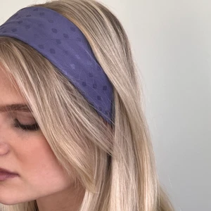 CHOLI HÅRBAND - Hårband i återvunna textiler, från vårat UF företag CHOLI UF