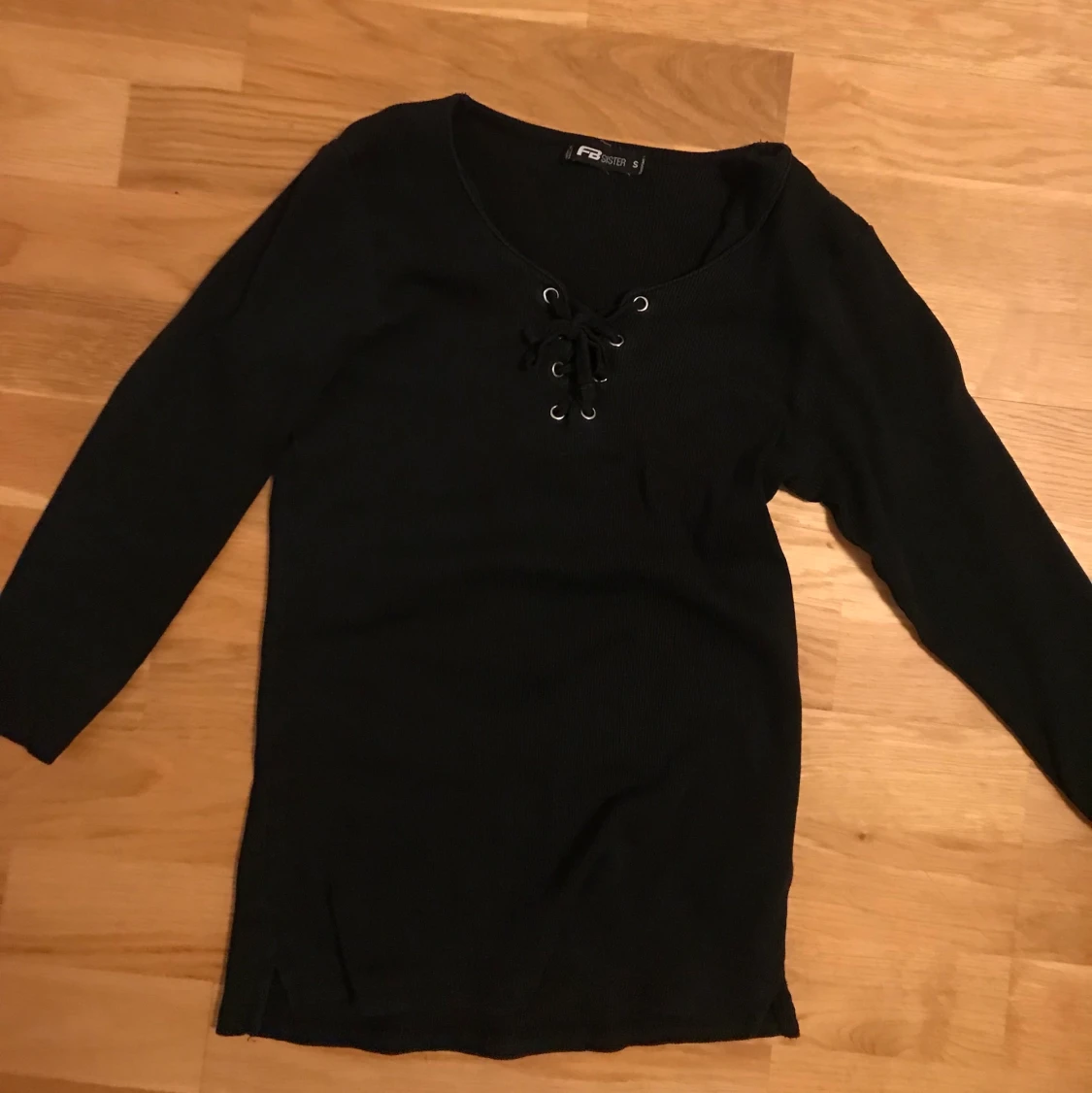 Tröja med detalj  - 90