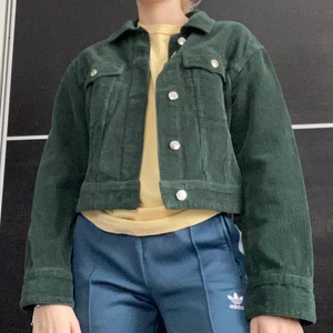 Jacka/skjorta - Liten Manchesterjacka. Aldrig använd. Står s men den sitter som en xs/s