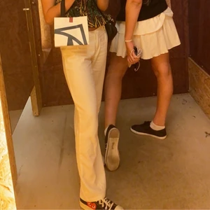 Linne-kostymbyxor - Snygga linne-kostymbyxor från Barndy Melville. Köptes i somras. Använda max 5 gånger💗