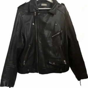 Klassisk läderjacka - Riktigt läder! Riktigt bra skick