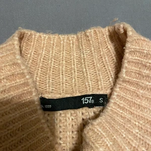 Tröja  - Det är bra skick på den. En som har storlek l kan ha den 