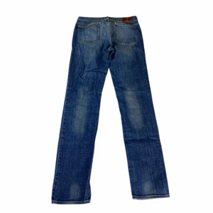 ACNE JEANS - STORLEK: 28/32 | Midjemått: 37cm | Innerbenslängd: 82cm | Fit: straight | Modell: KEX/LE BLUE |  🔮ERBJUDER ALLTID SAMFRAKT OCH MÄNGDRABATT. PS! ALLA PRISER ÄR FÖRHANDLINGSBARA🔮