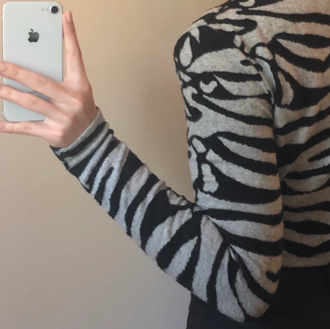 Stickad Zebramönstrad Kofta - 90