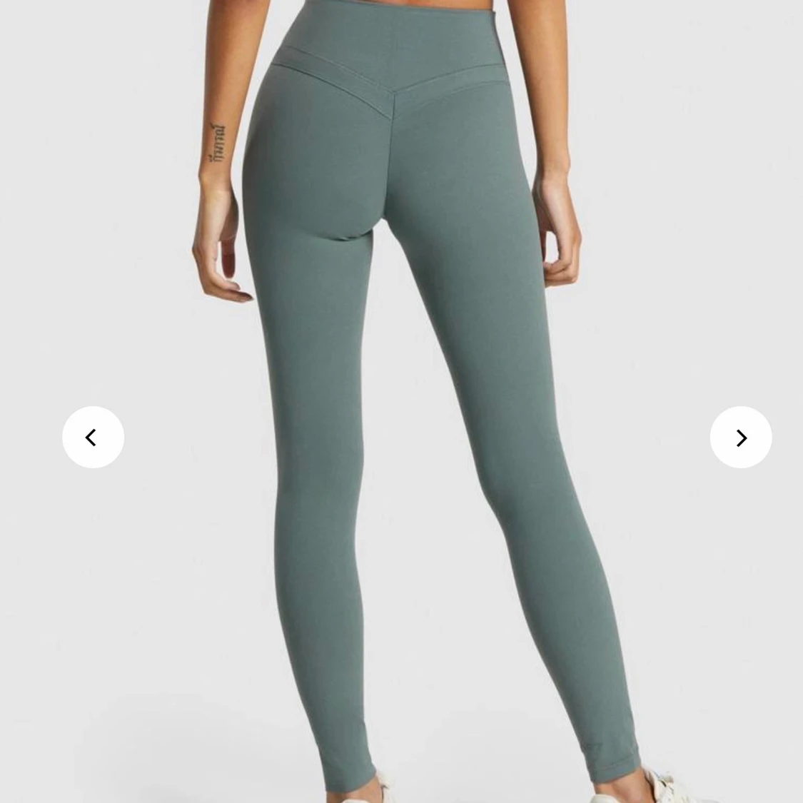 Gymshark x Whitney Simmons - 90