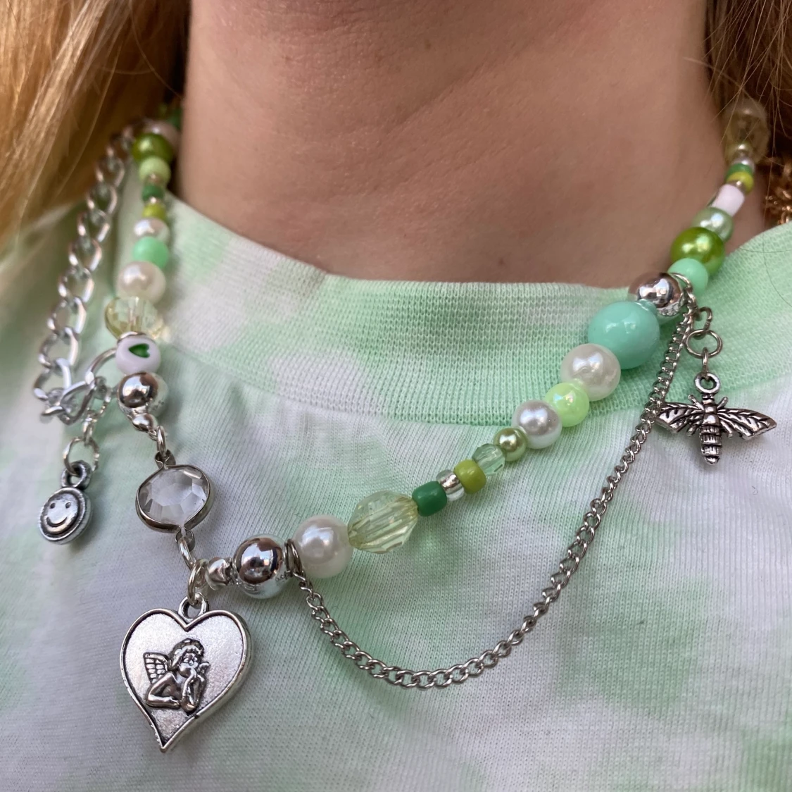 Handgjort pärlhalsband  - 90