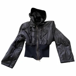 Jacka Pinko - 🧥🔥!! Pris kan diskuteras