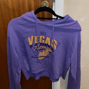 Bikbok s - Snyggt plagg från bikbok men som ser vintage ut, om fler bilder önskas hör av er 