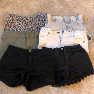 Jeans short - Säljer alla min gamla jeans short för 49