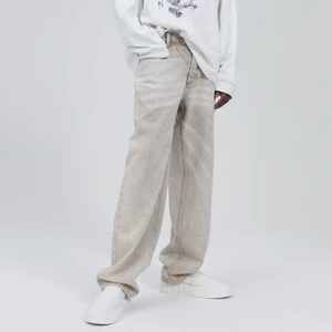 Eytys benz jeans - Säljer ett par eytys benz jeans från deras senaste kollektion, om du är sugen på att köpa dom är det bara skriva och allt som kom med jeansen är fortfarande kvar lappar m.m Nypris vad 2400 och dom är knappt använda 