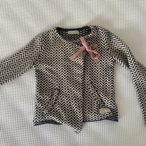 Odd Molly koffta - Jättesöt kofta med knyte från Odd Molly. Storlek 0= xs❤️