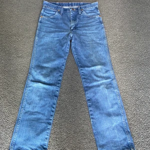 Wrangler Jeans - Snygga Wrangler Jeans. Storlek: 30x32. Skick: 9/10
