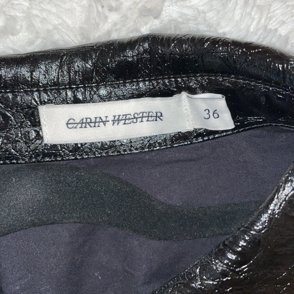 Svart läder skjorta  - 91