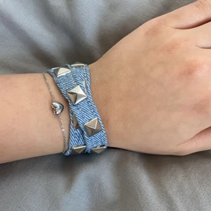 Nitarmband - Blått nitarmband!💕 