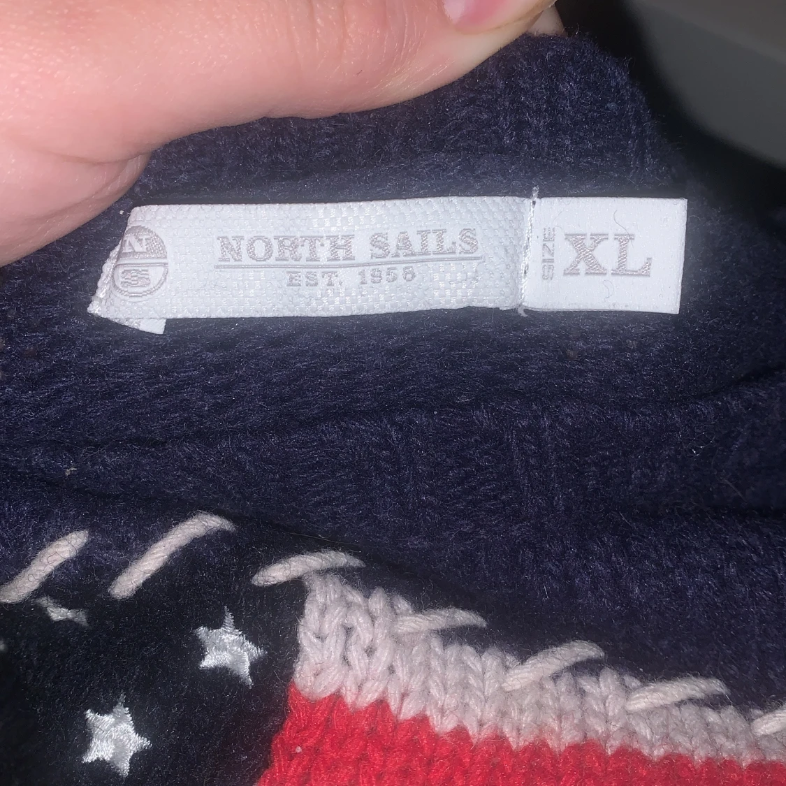 Stickad tröja från Nort Sails. Strl XL - 91