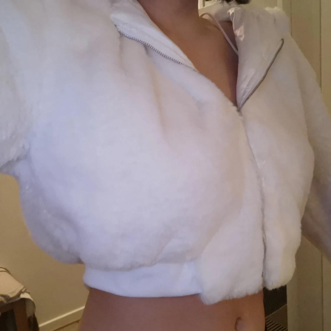 päls vit kort ziphoodi