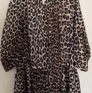 Oversize klänning  - oanvänd 