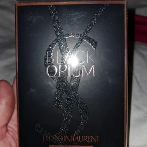 Black Opium 90ml - Nypris 1165:- mitt pris: 700:- plus porto eller hämtas här i hallstavik.