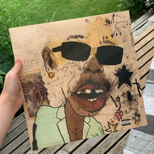 IGOR Limited Edition Vinyl - LIMITED EDITION IGOR vinyl av Tyler, the Creator. Ny, oöppnad med plasten på.  Finns inte att köpa någon annanstans. Released 2019. ”VOTE IGOR”-klistermärke följer med. 