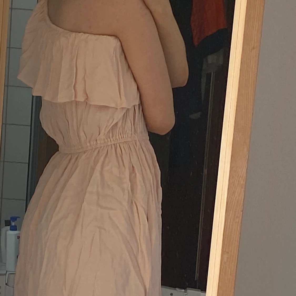 Ljusrosa sommarklänning helt ny - 90