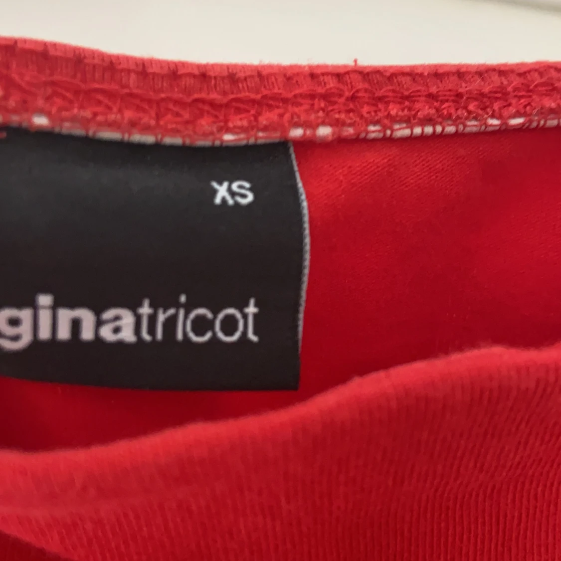Gina tricot rött linne XS - 90