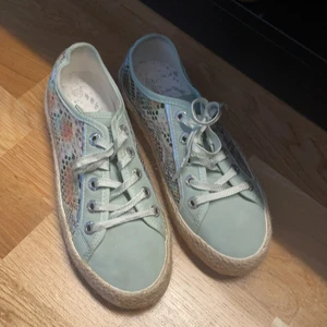 Buggati shoes  - Använt 1 gång storlek 37