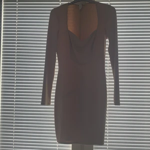 Kläning  - Storlek m och den är väldigt stretchig 