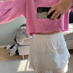 Söt topp från gina - Söt rosa croppad tröja