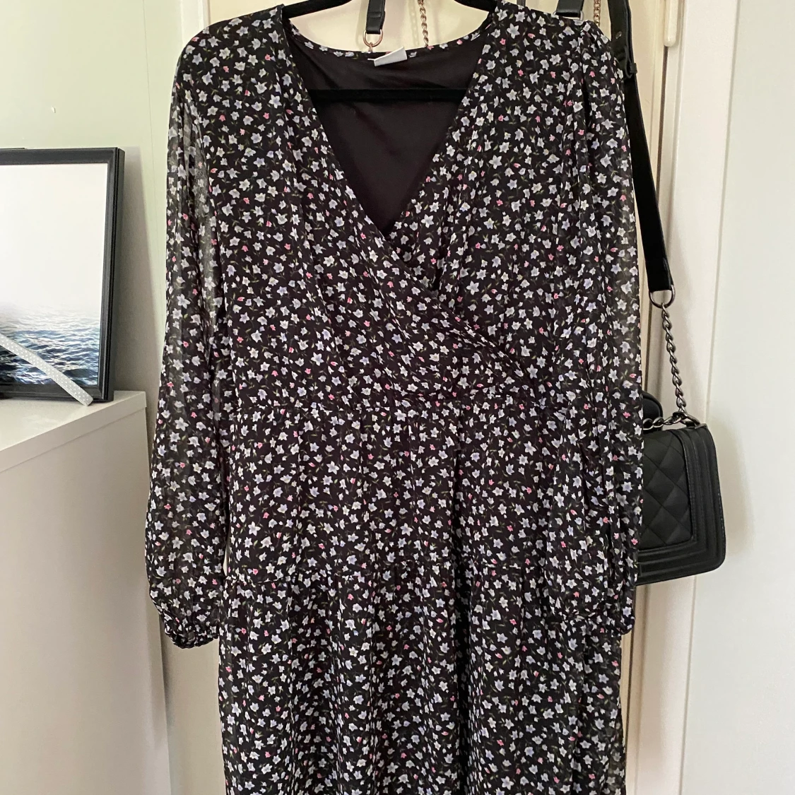 Fin klänning från Nelly storlek L  - 90