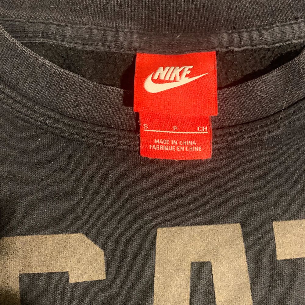 Vintage X Nike Sweatshirt -Size S  -Vintage If you have any questions or discussions then feel free to write me a message! Best regards, David #nike #nikevintage #vintage #thrift #fashion. Tröjor & Koftor.