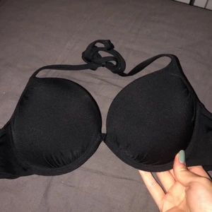 Bikinitopp - Bikinitopp i storlek 70 B, mycket push up. 60kr+48kr frakt