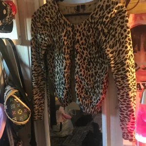 leo kofta - as söt leopard kofta