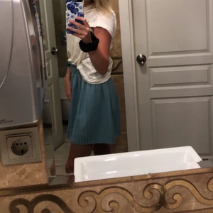 Söt kjol - Väldigt söt kjol i ribbat material stl S/M 