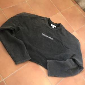 🌸 Topshop 🌸 - Tröja köpt från Topshop. Copenhagen. Helt oanvänd. 